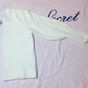 A  New Day Cream Pullover Sweater; Size Large